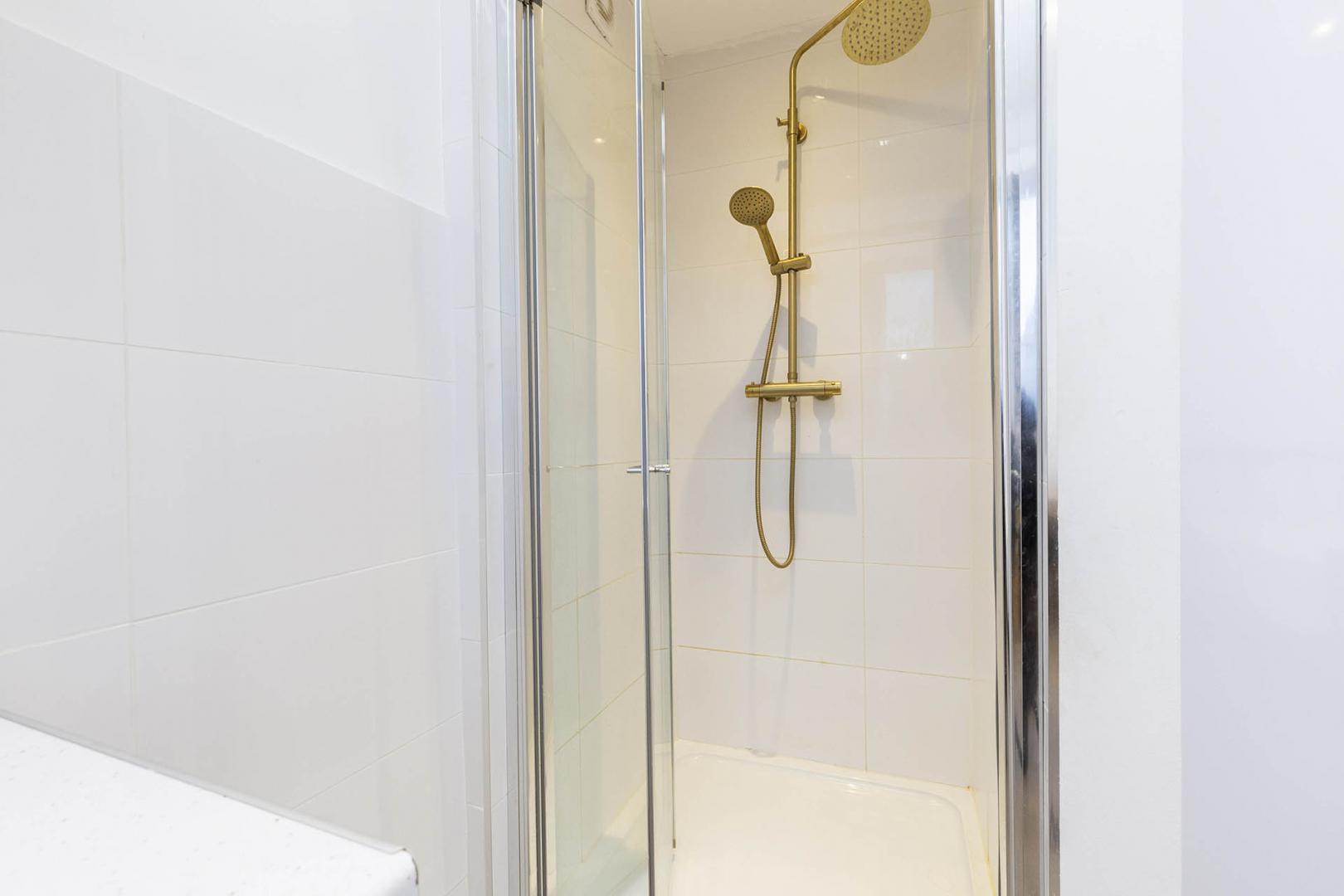 Modern Apartment Callcott Road, Kilburn